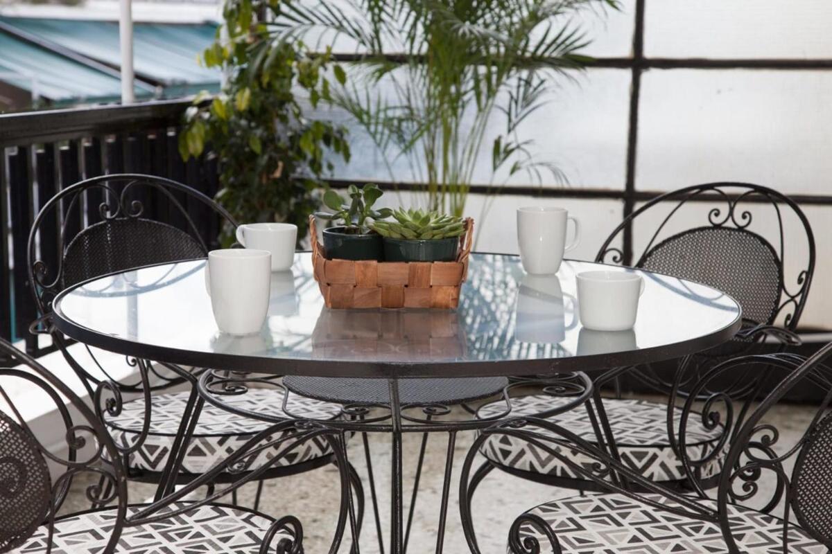 Pagrati Urban Oasis Getaway 2Bd Apt With Balcony Athen Eksteriør billede