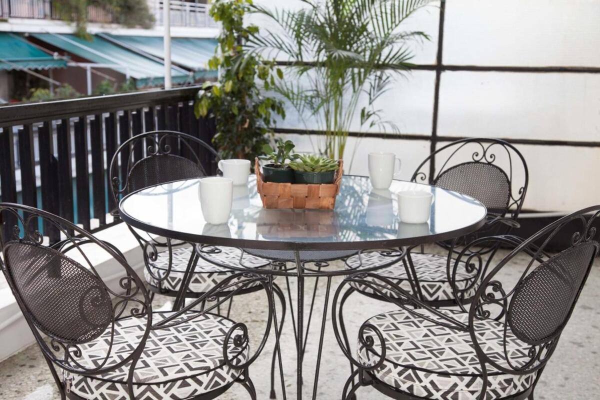 Pagrati Urban Oasis Getaway 2Bd Apt With Balcony Athen Eksteriør billede