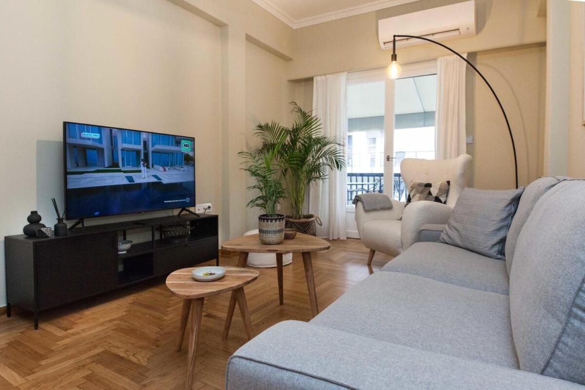 Pagrati Urban Oasis Getaway 2Bd Apt With Balcony Athen Eksteriør billede